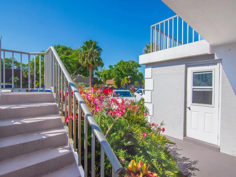 1166 6th Avenue #C5 Vero Beach, FL 32960