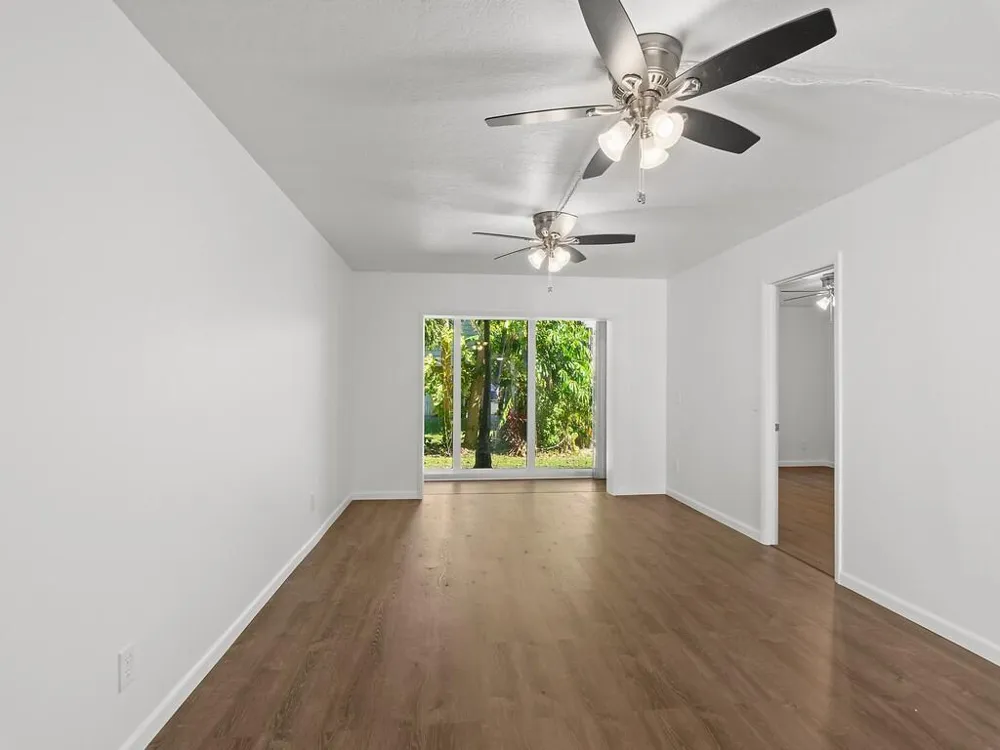 1166 6th Avenue #C5 Vero Beach, FL 32960