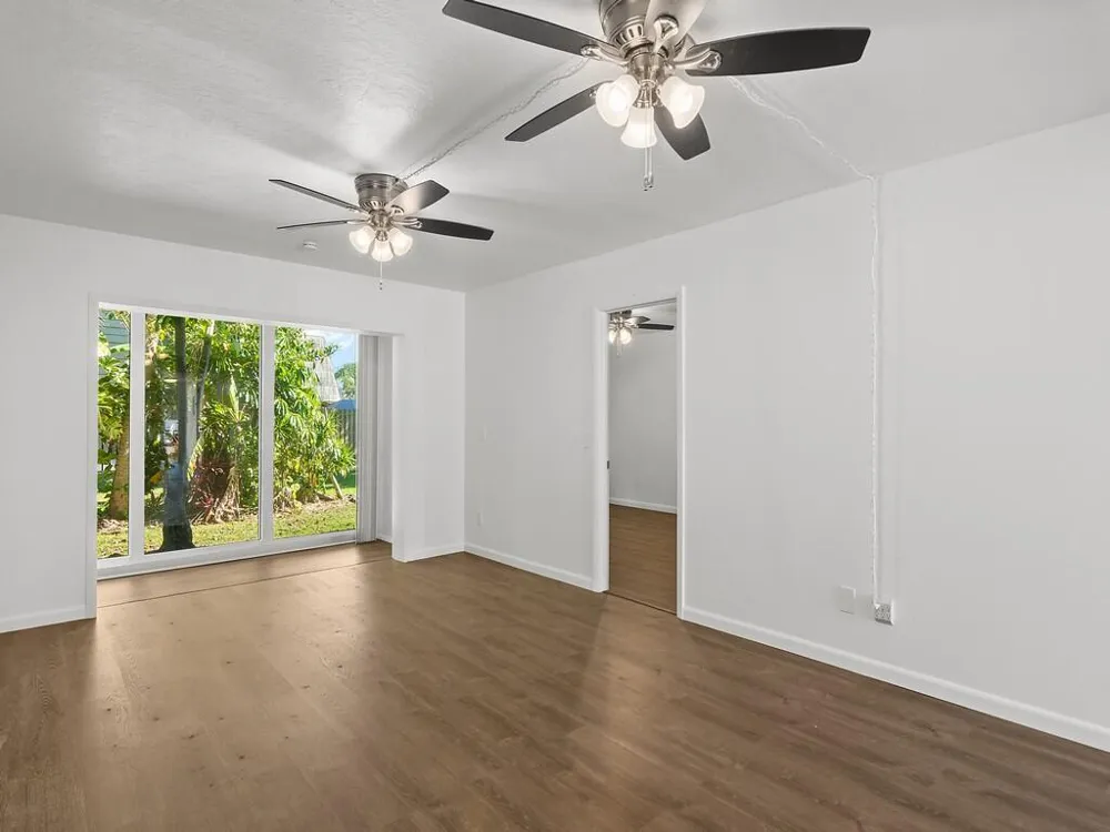 1166 6th Avenue #C5 Vero Beach, FL 32960