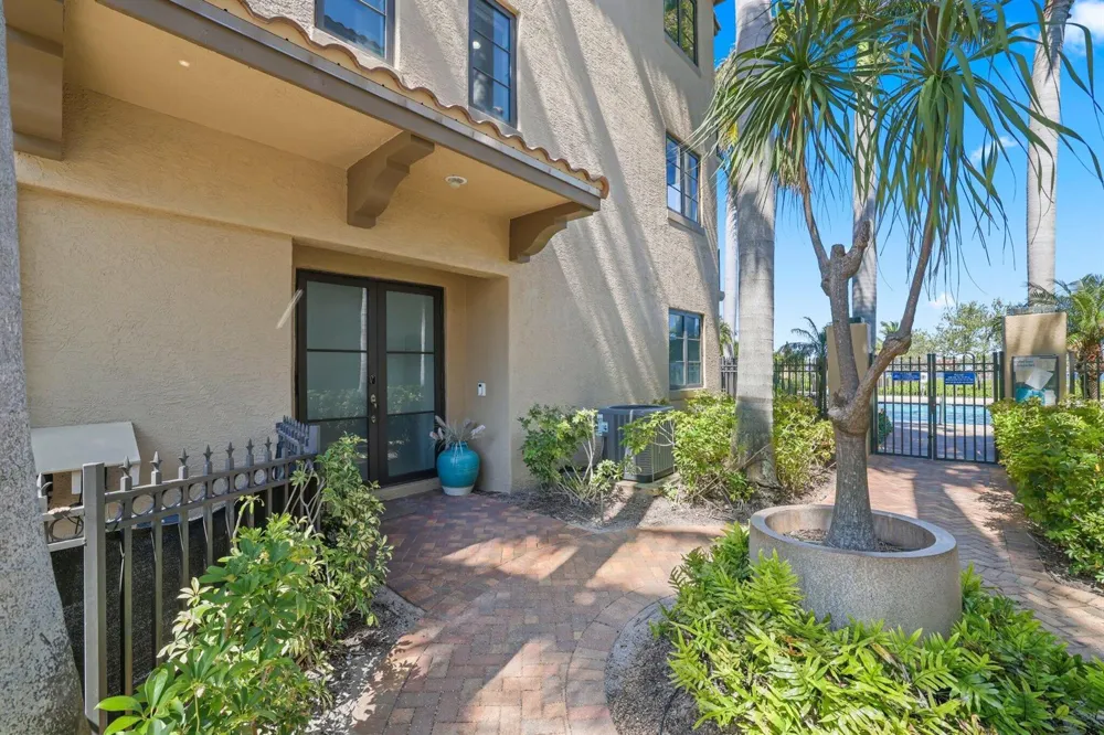 920 Via Villagio Hypoluxo, FL 33462