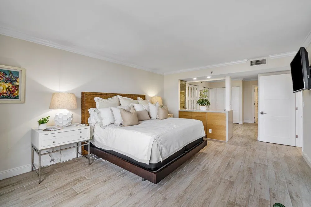 3115 S Ocean Boulevard #1001 Highland Beach, FL 33487