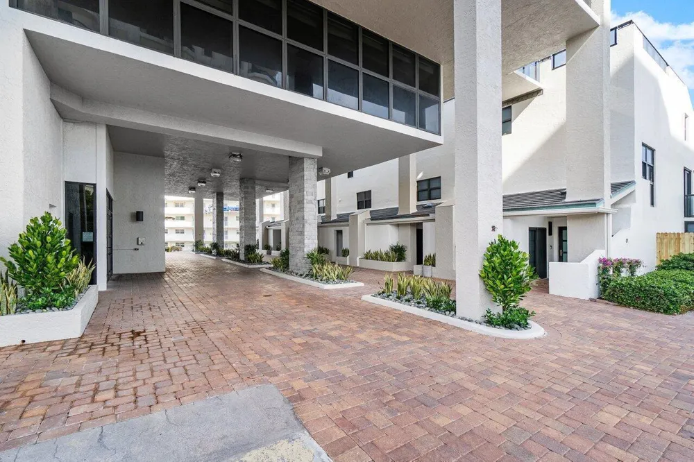 3115 S Ocean Boulevard #1001 Highland Beach, FL 33487