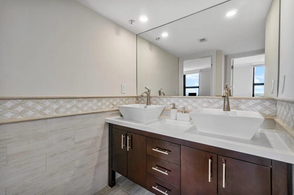 3115 S Ocean Boulevard #1001 Highland Beach, FL 33487