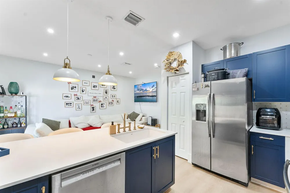 3253 W 106th Terrace #3253 Hialeah, FL 33018