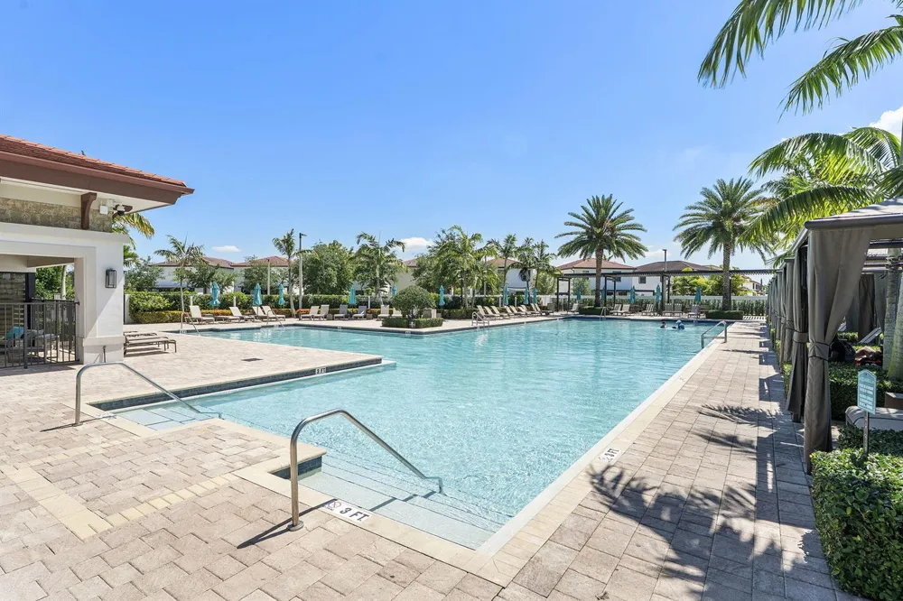 3253 W 106th Terrace #3253 Hialeah, FL 33018