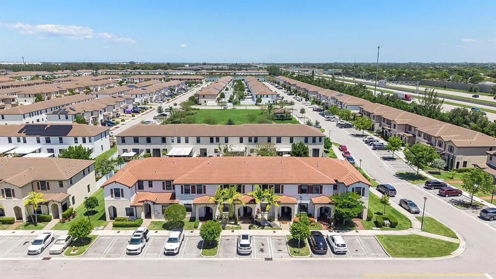 3253 W 106th Terrace #3253 Hialeah, FL 33018