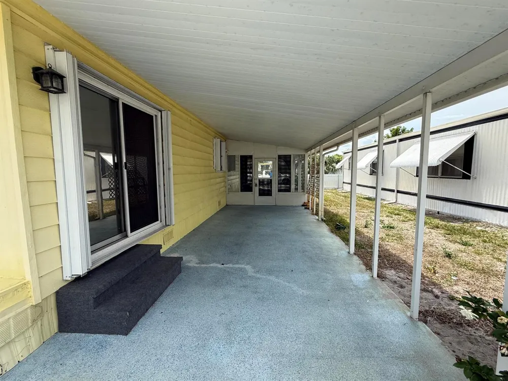 7089 SE Bluebird Circle Hobe Sound, FL 33455