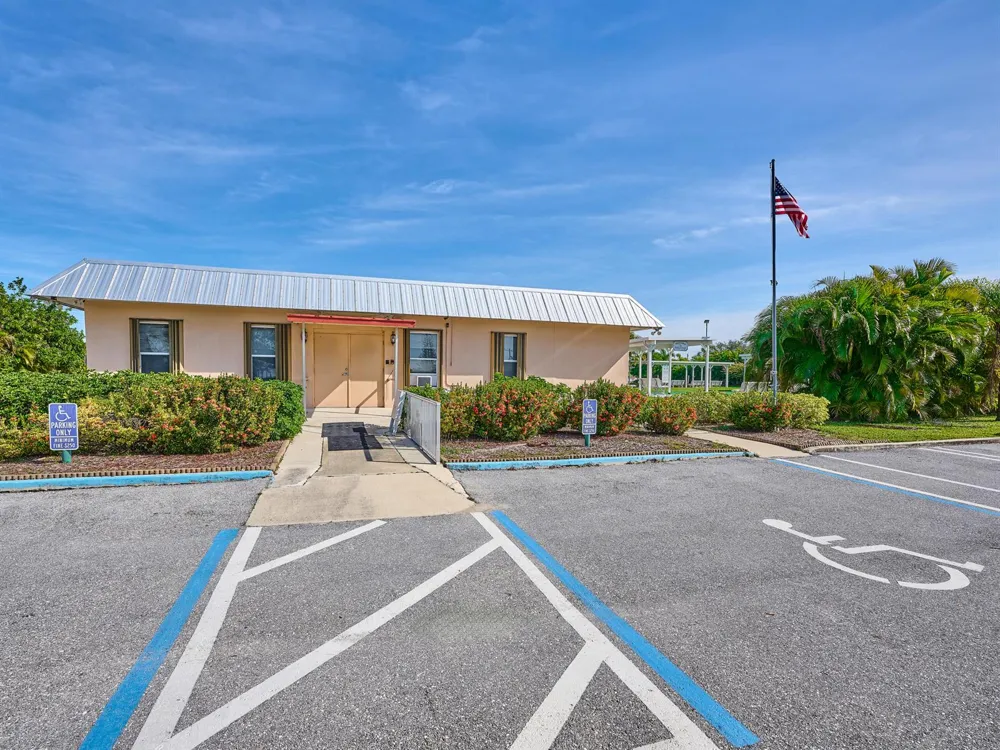 7089 SE Bluebird Circle Hobe Sound, FL 33455