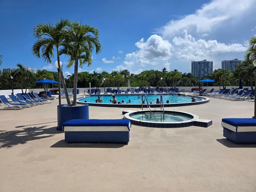 3701 Country Club Drive #1008 Aventura, FL 33180