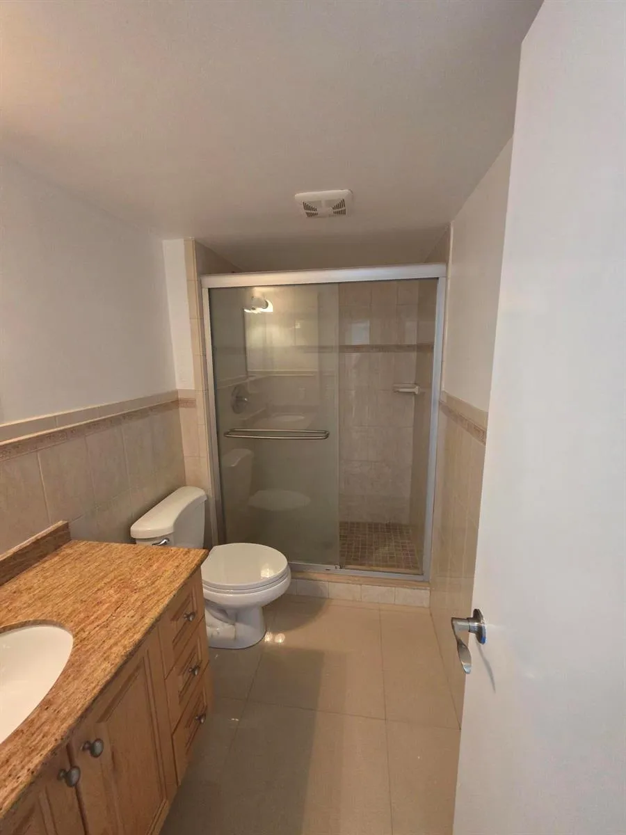 3701 Country Club Drive #1008 Aventura, FL 33180