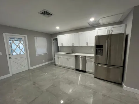 129 Euclid Boulevard
