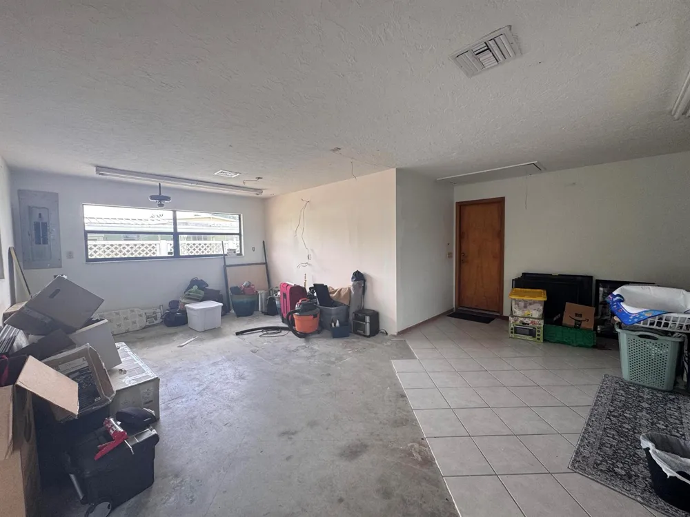 14545 W Center Street Okeechobee, FL 34972