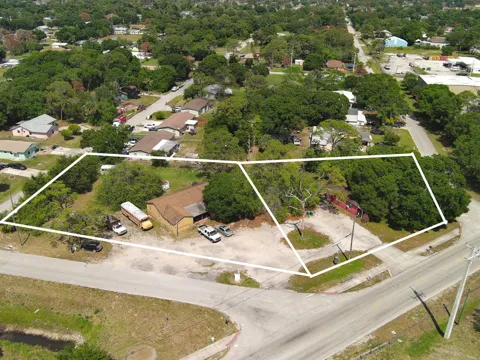 902 Angle Road