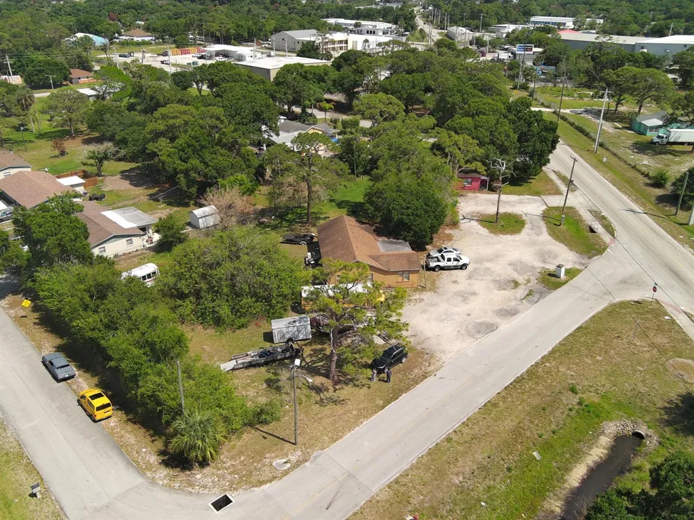 902 Angle Road Fort Pierce, FL 34947