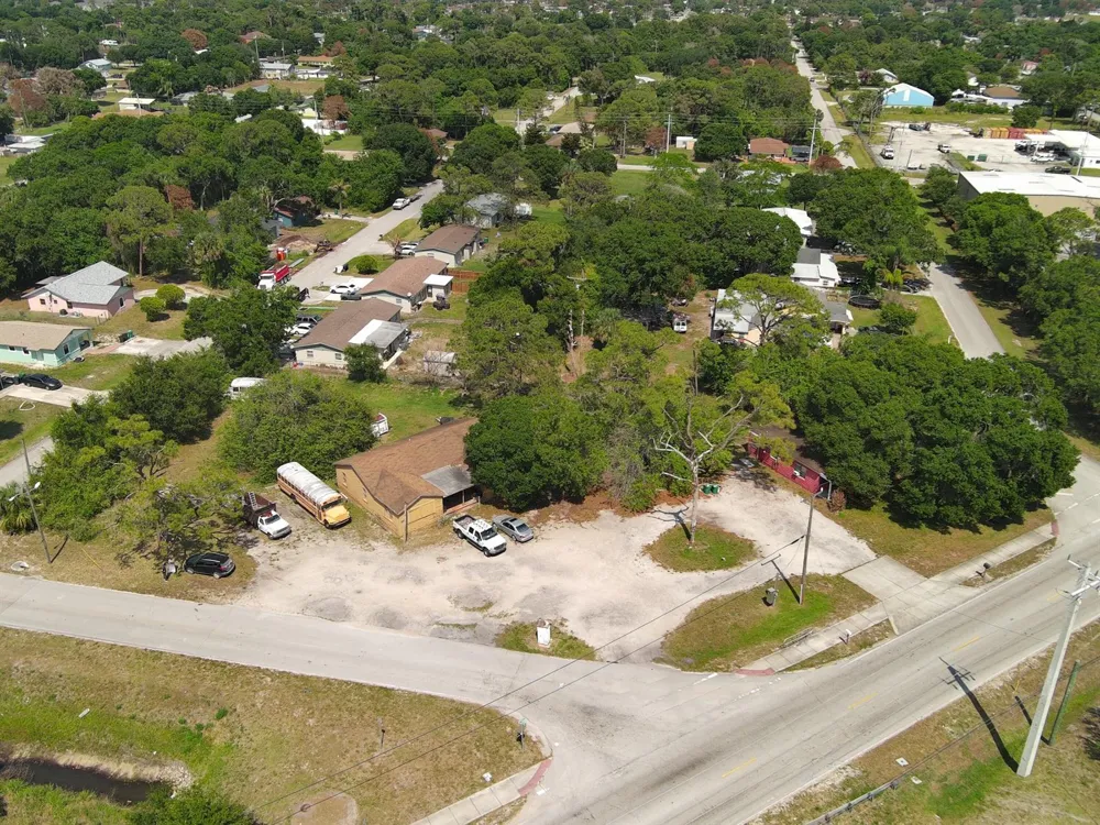 902 Angle Road Fort Pierce, FL 34947