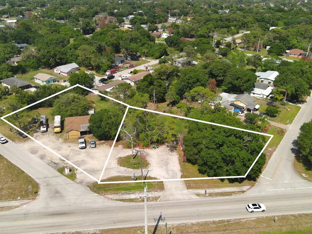 902 Angle Road Fort Pierce, FL 34947