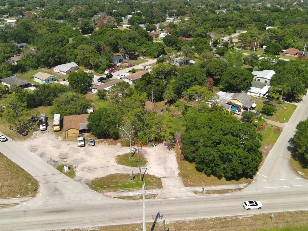 902 Angle Road Fort Pierce, FL 34947