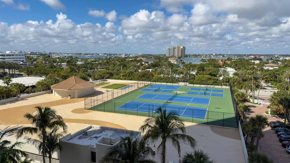 3000 Ocean Drive #30-d Singer Island, FL 33404