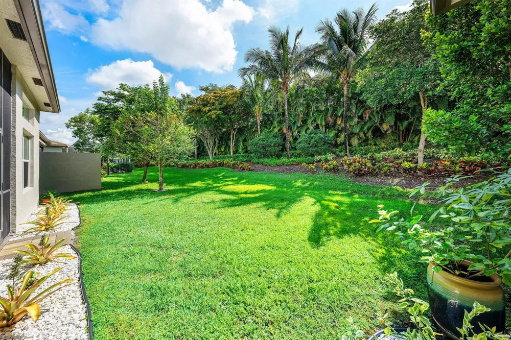 12874 Granite Mountain Pass Boynton Beach, FL 33473