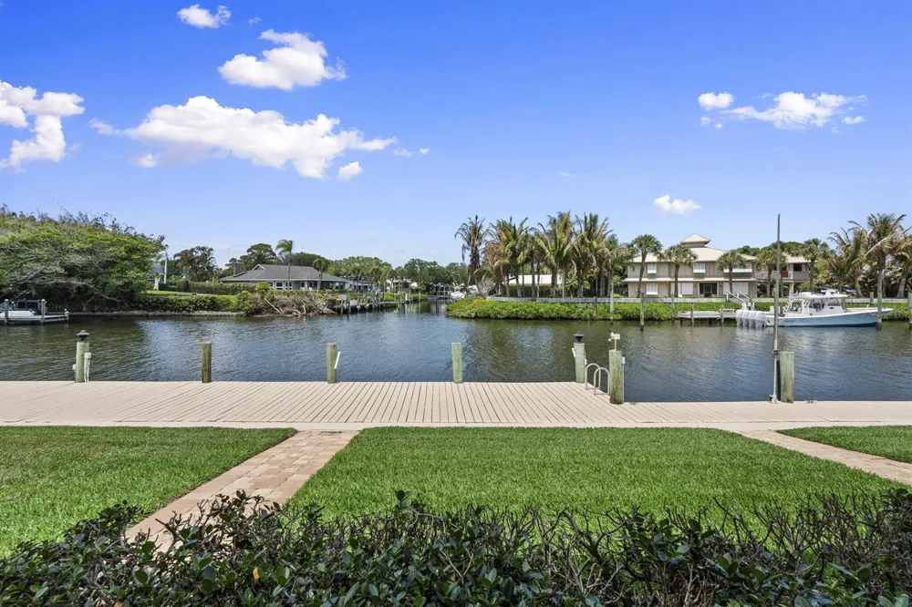 4189 SE Saint Lucie Boulevard Stuart, FL 34997