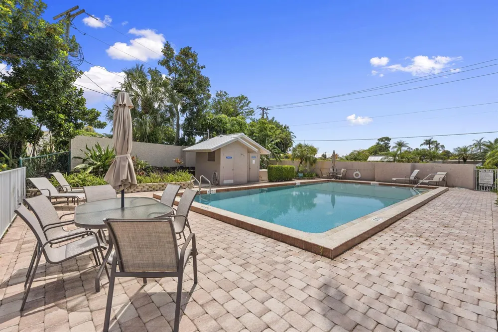 4189 SE Saint Lucie Boulevard Stuart, FL 34997