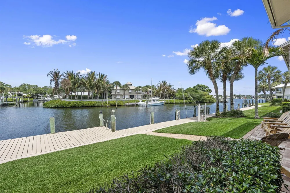 4189 SE Saint Lucie Boulevard Stuart, FL 34997