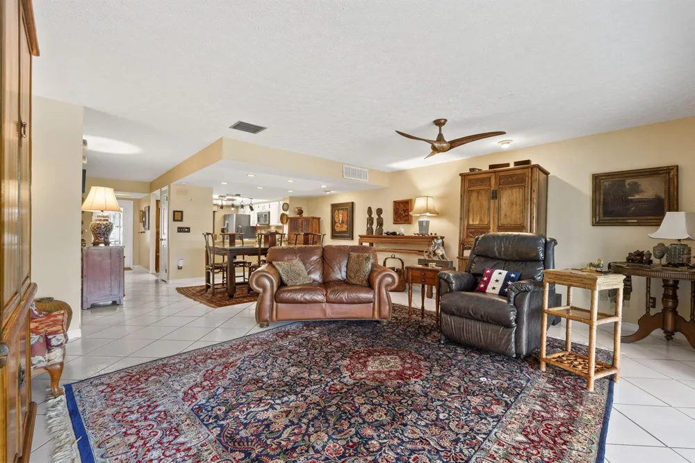 4189 SE Saint Lucie Boulevard Stuart, FL 34997
