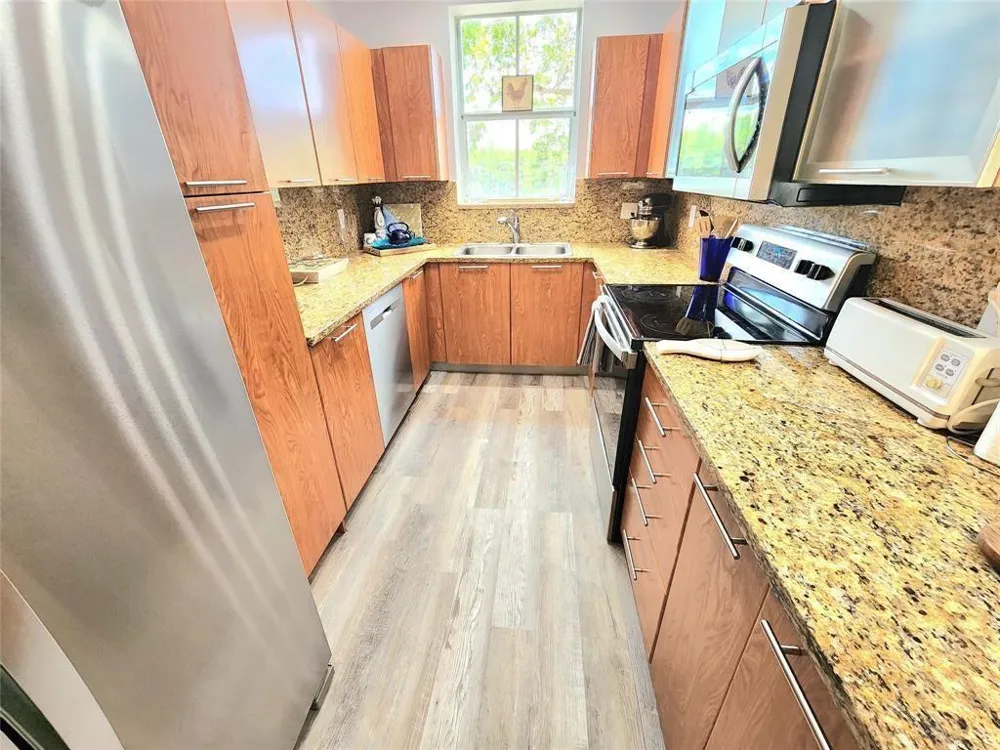 2317 Vintage Drive Lighthouse Point, FL 33064