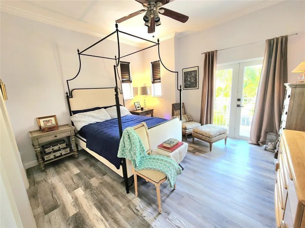 2317 Vintage Drive Lighthouse Point, FL 33064