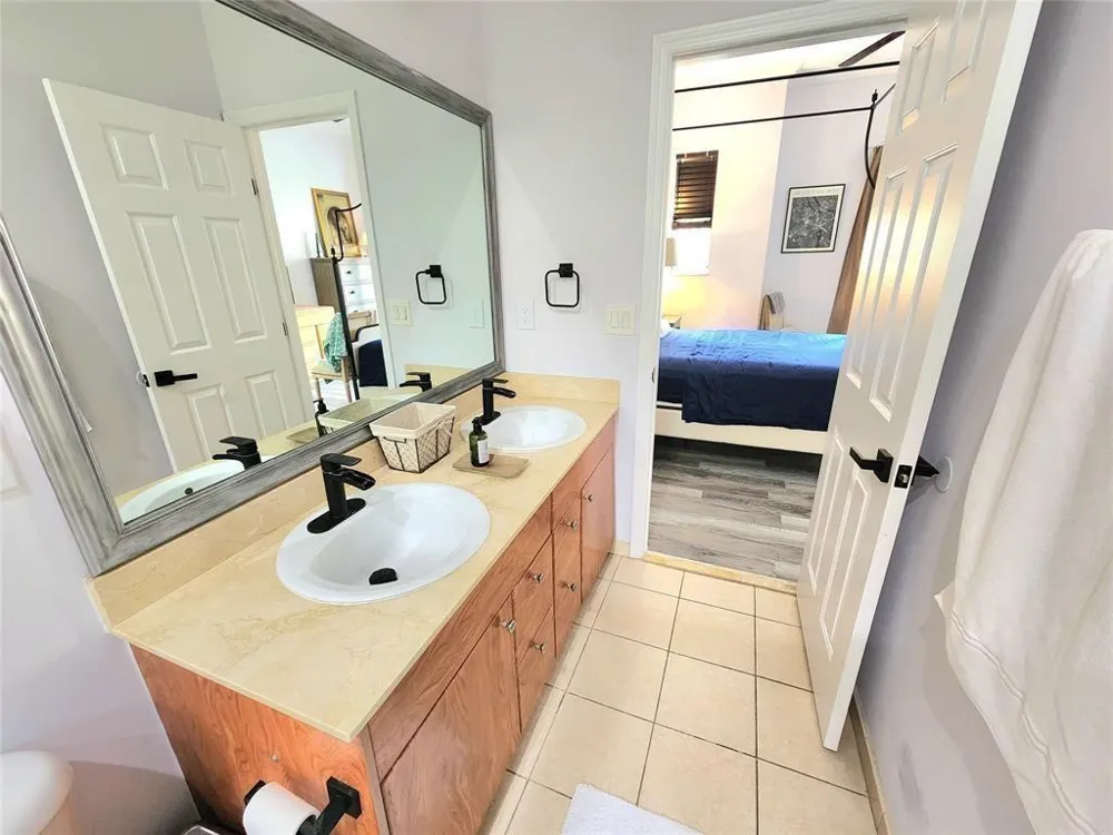 2317 Vintage Drive Lighthouse Point, FL 33064