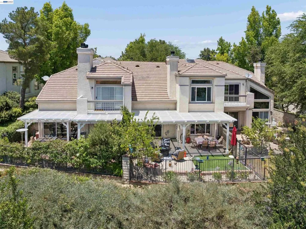 24448 Hampton Dr #B Santa Clarita, CA 91355