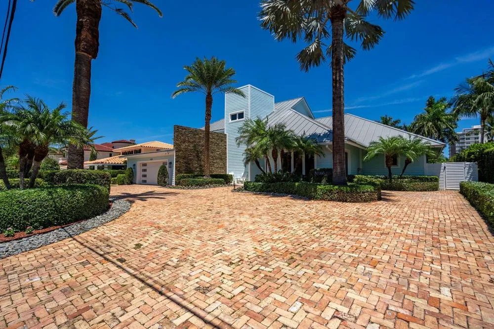 4130 NE 31st Avenue Lighthouse Point, FL 33064
