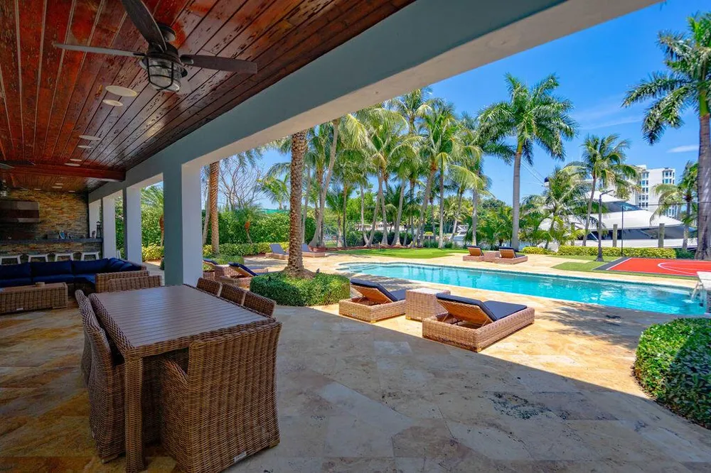 4130 NE 31st Avenue Lighthouse Point, FL 33064