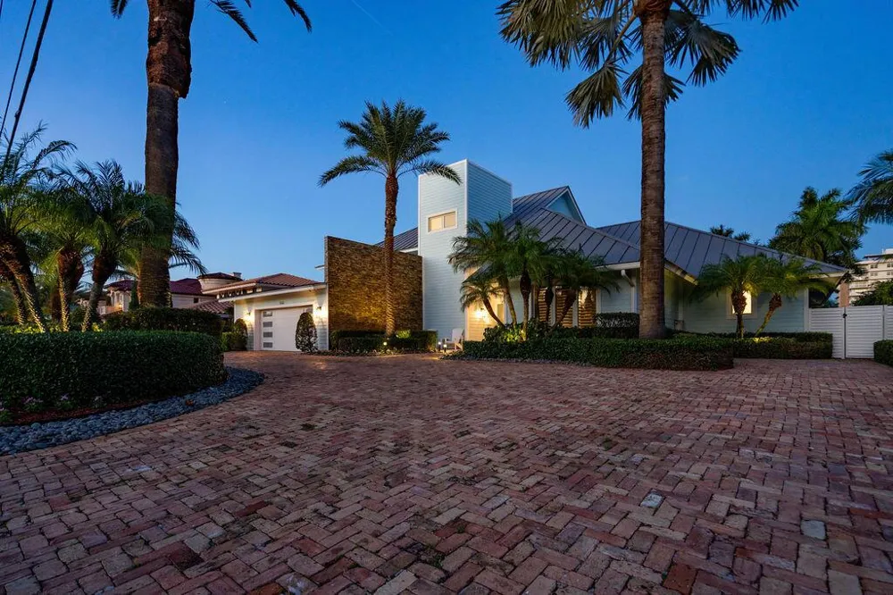 4130 NE 31st Avenue Lighthouse Point, FL 33064