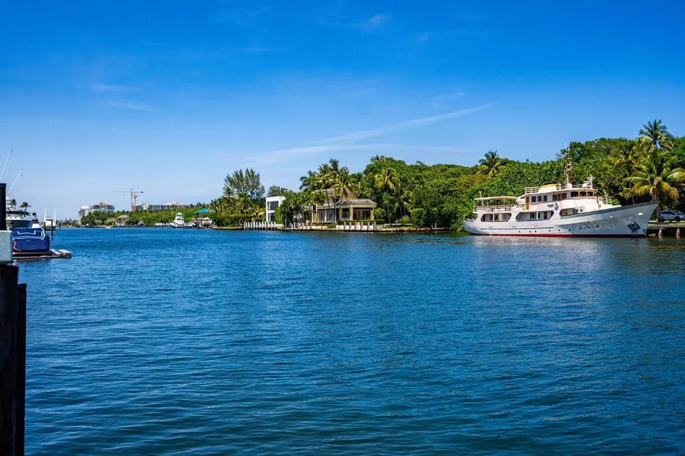 4130 NE 31st Avenue Lighthouse Point, FL 33064