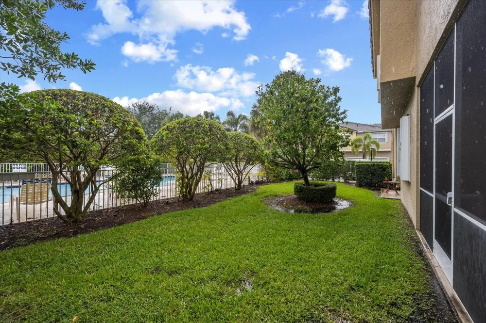 112 Lighthouse Circle #G Tequesta, FL 33469