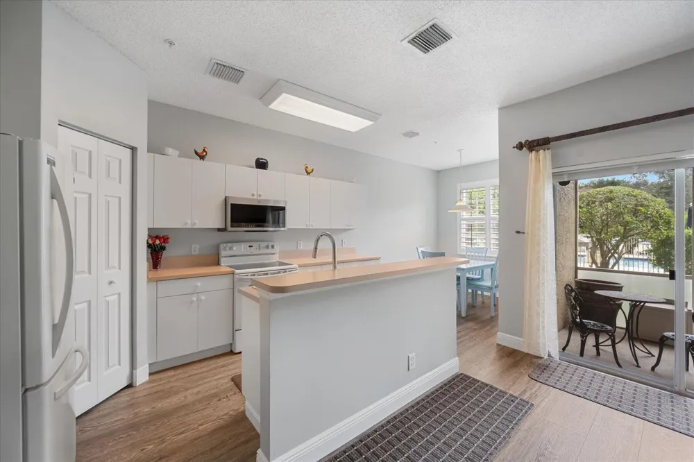 112 Lighthouse Circle #G Tequesta, FL 33469