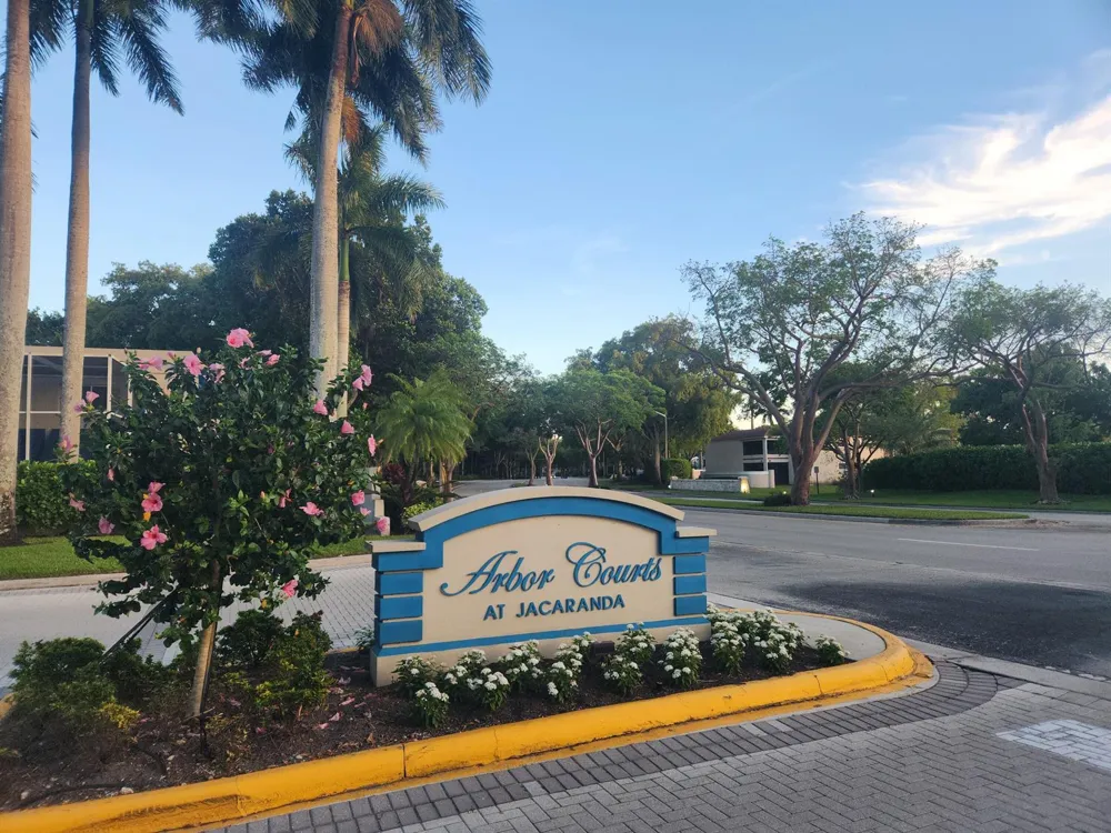 515 NW 98th Avenue NW #515 Plantation, FL 33324
