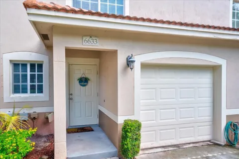 6633 Old Farm Trail