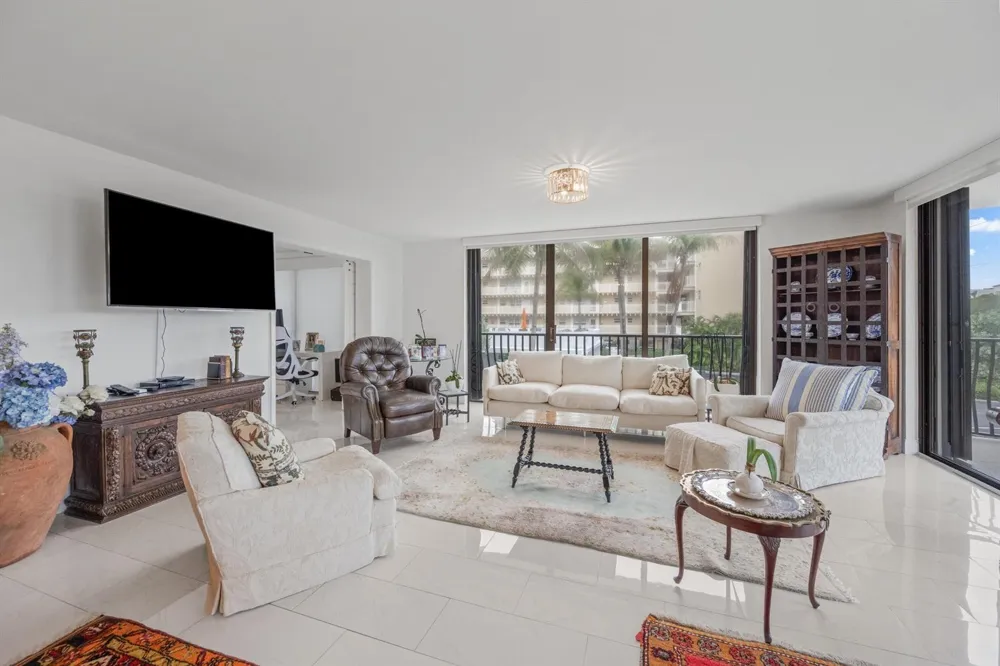 4000 S Ocean Boulevard #104 South Palm Beach, FL 33480