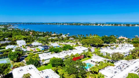 1600 SE Saint Lucie Boulevard #205