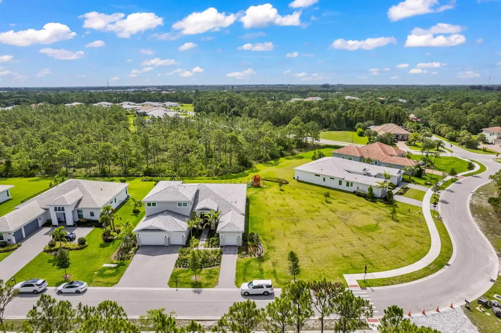2989 SW Goldenglow Drive Palm City, FL 34990