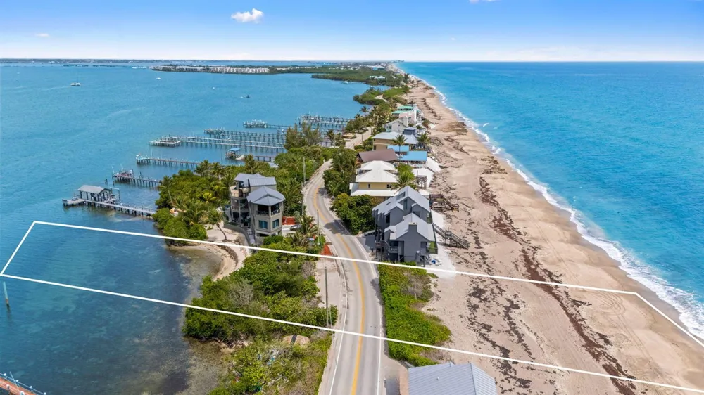 918 SE Macarthur Boulevard Stuart, FL 34996
