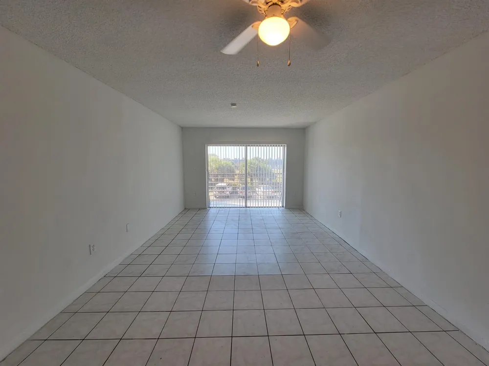 3700 NW 21st Street #203 Lauderdale Lakes, FL 33311