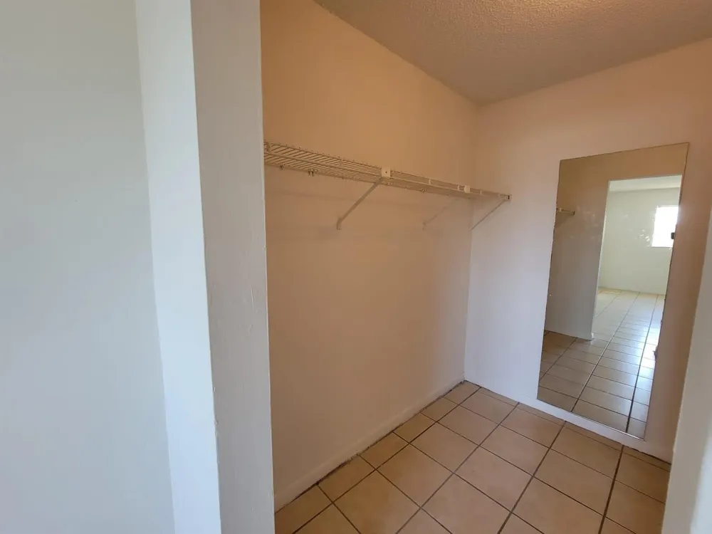 3700 NW 21st Street #203 Lauderdale Lakes, FL 33311