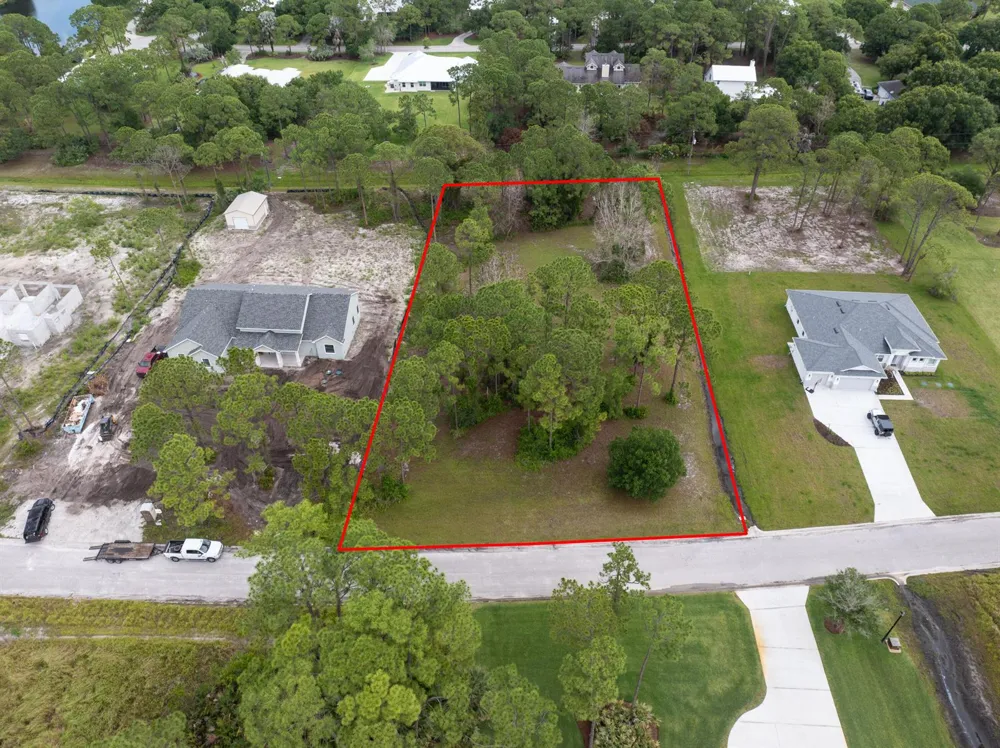 10638 Sugar Pine Drive Fort Pierce, FL 34945
