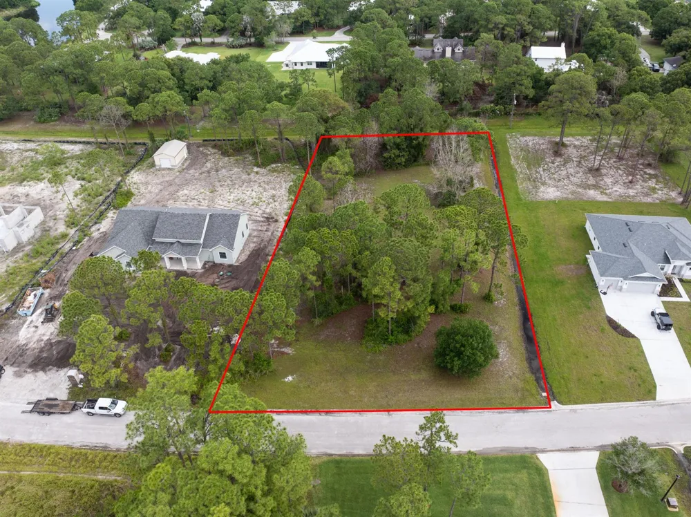10638 Sugar Pine Drive Fort Pierce, FL 34945