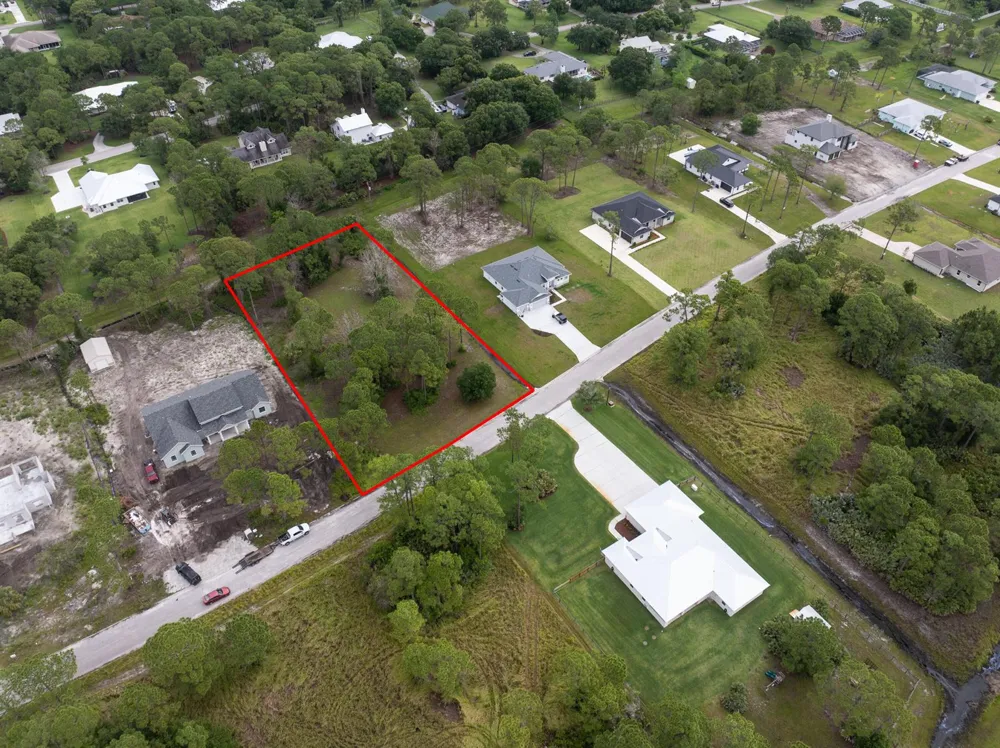 10638 Sugar Pine Drive Fort Pierce, FL 34945