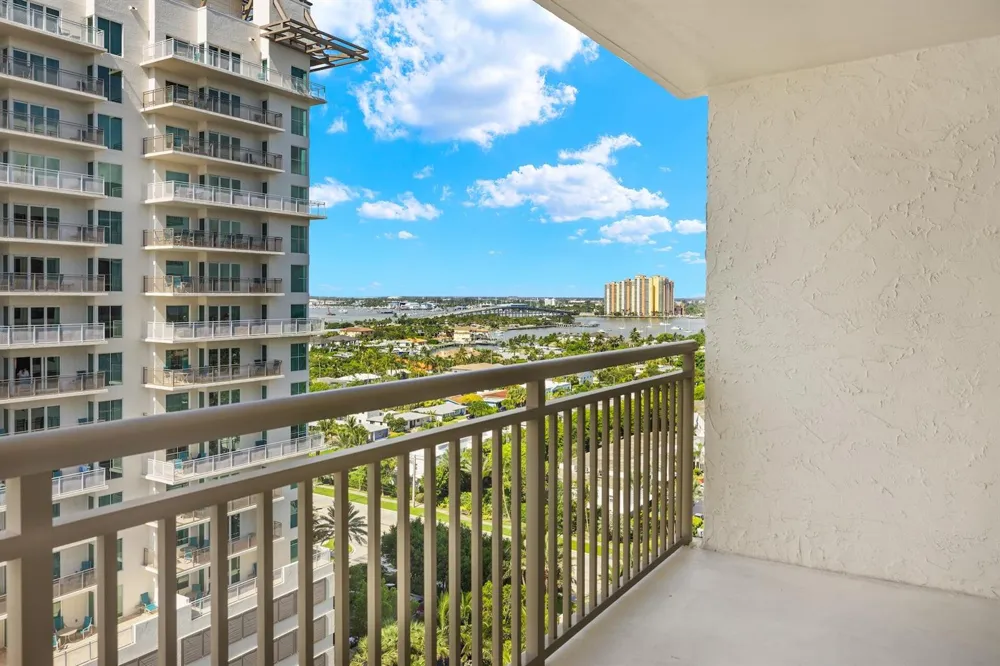 3400 Ocean Drive #1602 Singer Island, FL 33404