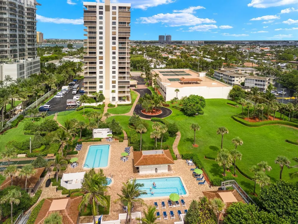 3400 Ocean Drive #1602 Singer Island, FL 33404